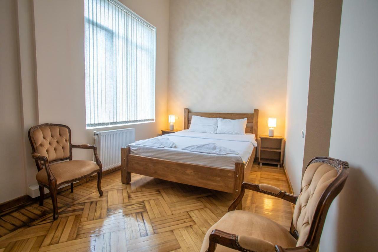 Hotel Veneto Kutaisi Zewnętrze zdjęcie